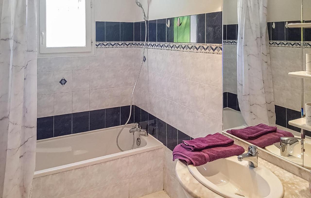 Stunning Home In Salles Daude With Wifi Экстерьер фото